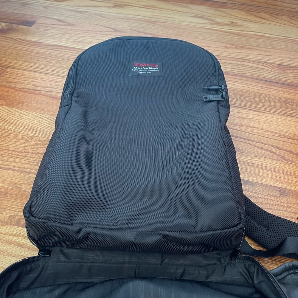 Tumi Computer Backpack. - Picture 2 of 10